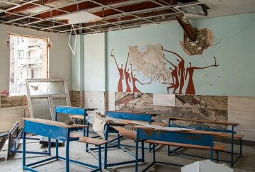 نقش‌هایی از بنکسی ایرانی در مدارس جنگ‌زده؛ میرزاحمید دست به کار شد