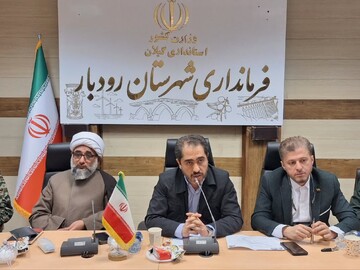 فرماندار رودبار: کارگران چرخ‌ های تولید را روشن نگه داشتند