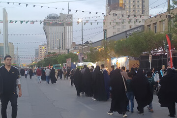 خیابان امام رضا(ع) مشهد در آستانه اجتماع عظیم «لشکریان امام رضا»