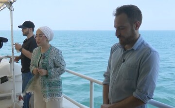 بازدید خبرنگاران خارجی از تنگه هرمز