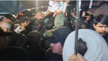 بدرقه پیکر پاک شهید «سعید نیک دل» بر روی دوش مردم ارومیه