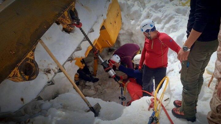 واژگونی‌ بولدوزر در ارتفاعات میربهال ارومیه یک فوتی برجای گذاشت