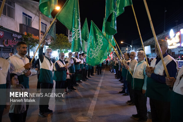 تجمع شبانه مردم بندرگز در گلستان