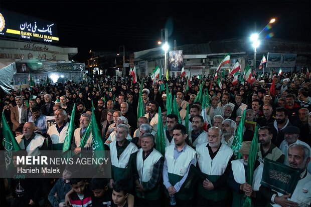 تجمع شبانه مردم بندرگز در گلستان