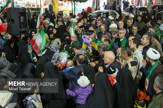 اجتماع شبانه مردم دیار آیت الله بهجت (ره) در شصتمین شب