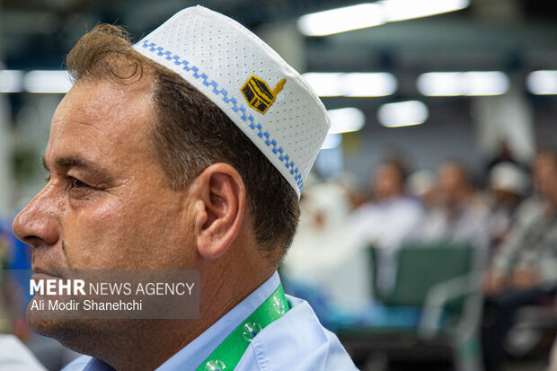 بدرقه نخستین کاروان حج ۱۴۰۵ از فرودگاه مشهد