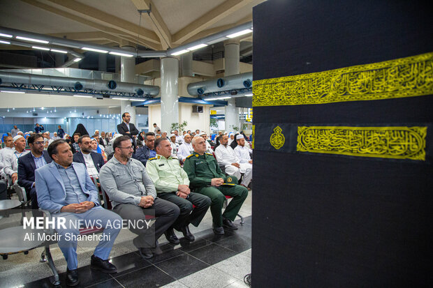 بدرقه نخستین کاروان حج ۱۴۰۵ از فرودگاه مشهد