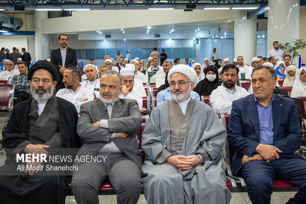 بدرقه نخستین کاروان حج ۱۴۰۵ از فرودگاه مشهد