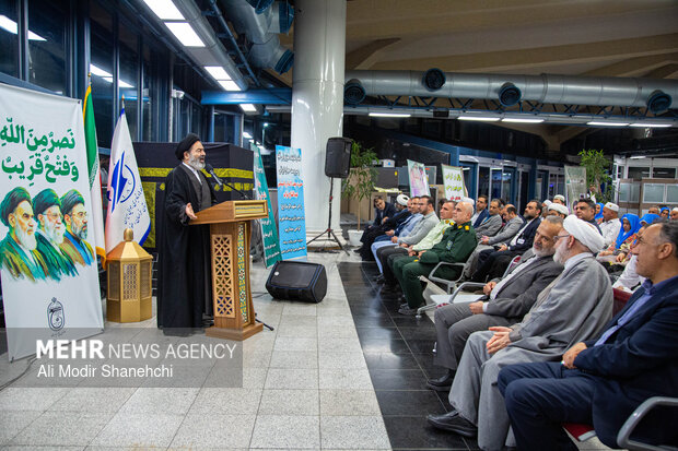 بدرقه نخستین کاروان حج ۱۴۰۵ از فرودگاه مشهد