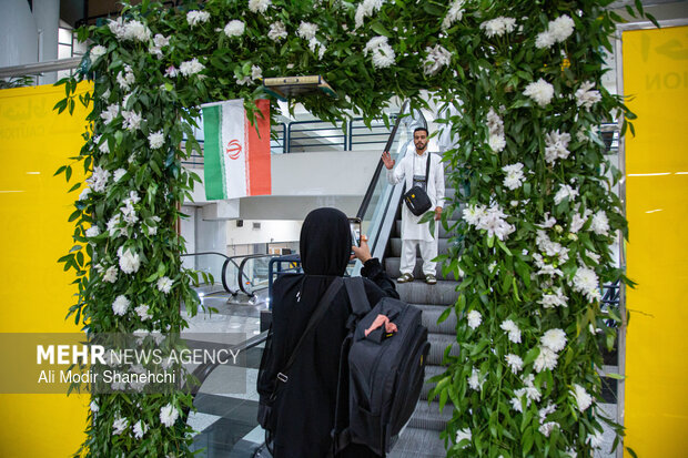 بدرقه نخستین کاروان حج ۱۴۰۵ از فرودگاه مشهد