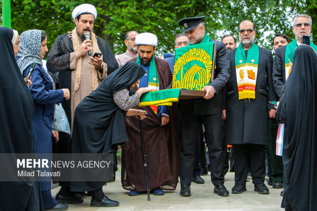 کاروان زیر سایه‌ی خورشید در فومن