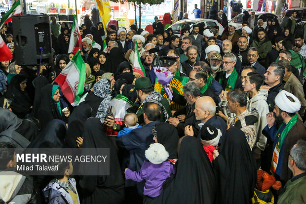 کاروان زیر سایه‌ی خورشید در فومن