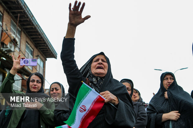 کاروان زیر سایه‌ی خورشید در فومن