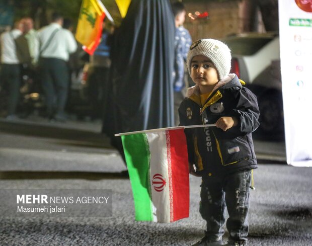 اجتماع شبانه مردم در مازندران