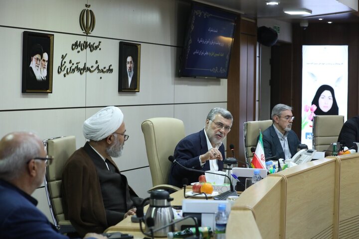 پیگیری مجلس برای شفافسازی علل گرانی دارو پیگیری مجلس برای شفافسازی علل گرانی دارو