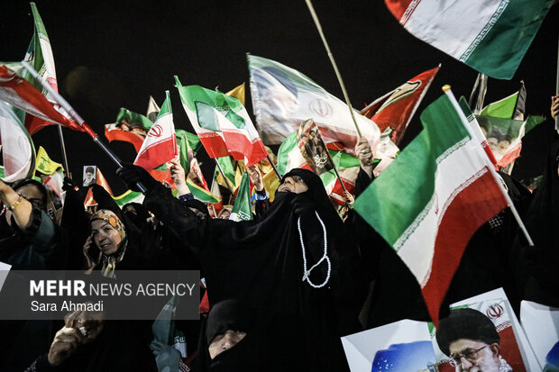 شب پنجاه و نهم مشهدی ها در اجتماع بزرگ«لشکریان امام رضا»