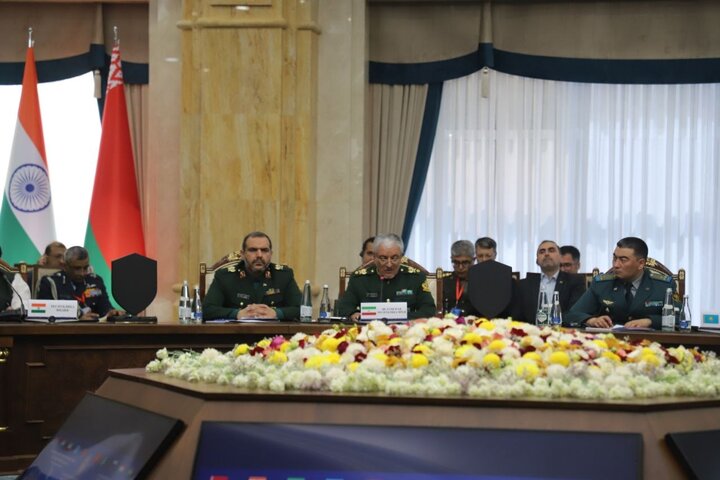 عبور از تنگه هرمز پس از پایان جنگ با پروتکل‌های ایران انجام می‌شود