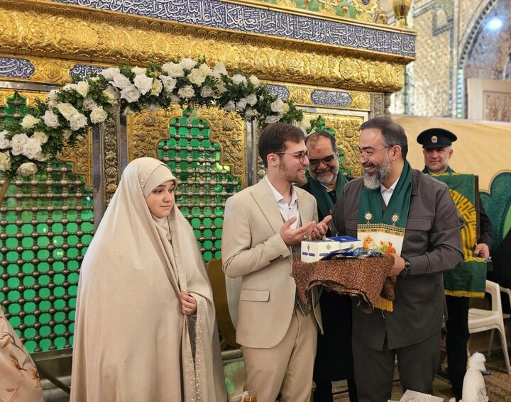 خادمان رضوی مهمان عقد زوج جوان رشتی