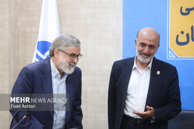 نشست ستاد مردمی پشتیبانی از دفاع رمضان در خیریه امدادگران عاشورا