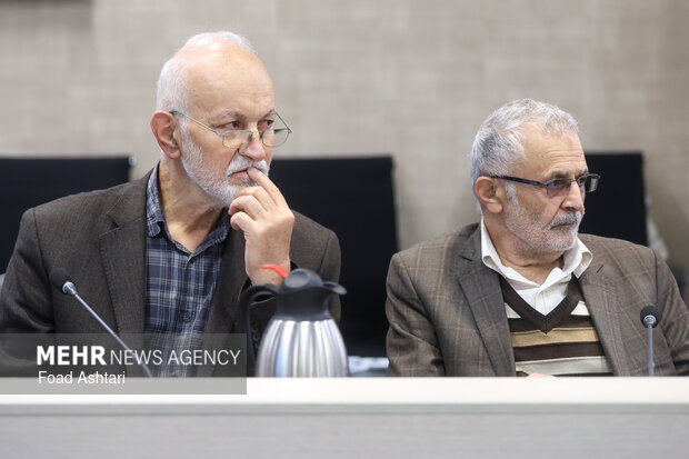 نشست ستاد مردمی پشتیبانی از دفاع رمضان در خیریه امدادگران عاشورا