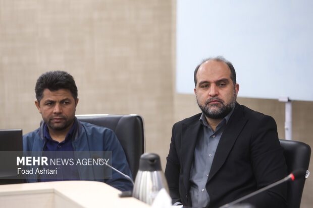 نشست ستاد مردمی پشتیبانی از دفاع رمضان در خیریه امدادگران عاشورا