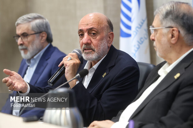 نشست ستاد مردمی پشتیبانی از دفاع رمضان در خیریه امدادگران عاشورا