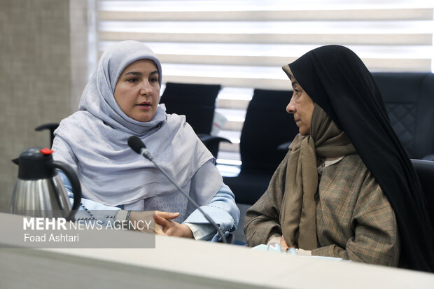 نشست ستاد مردمی پشتیبانی از دفاع رمضان در خیریه امدادگران عاشورا