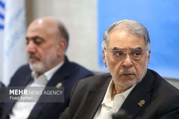 نشست ستاد مردمی پشتیبانی از دفاع رمضان در خیریه امدادگران عاشورا