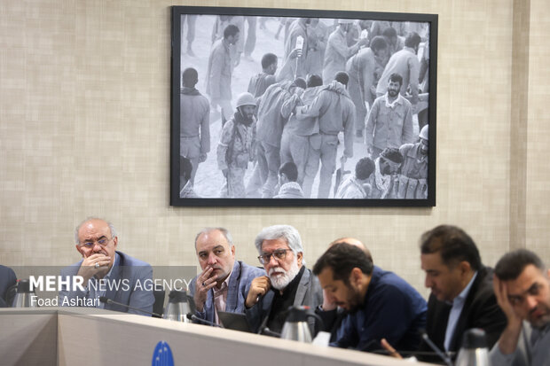 نشست ستاد مردمی پشتیبانی از دفاع رمضان در خیریه امدادگران عاشورا