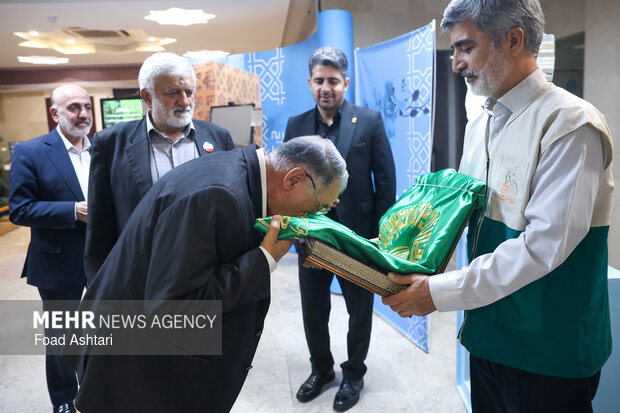 نشست ستاد مردمی پشتیبانی از دفاع رمضان در خیریه امدادگران عاشورا