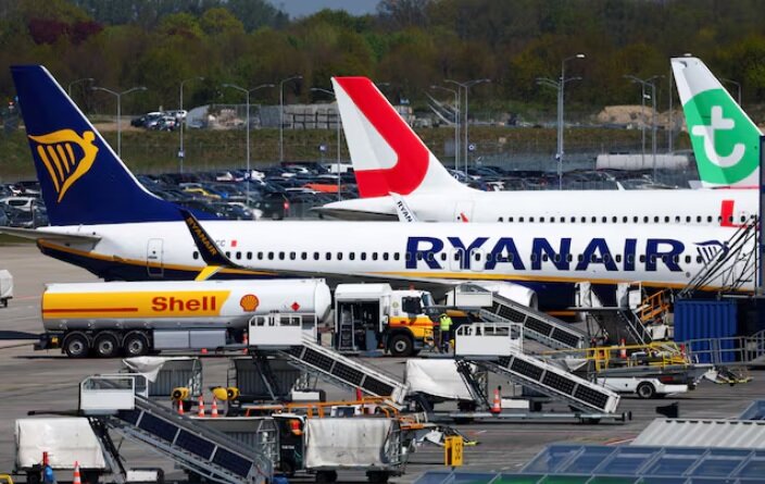 هشدار سوئد نسبت به خطر کمبود سوخت هواپیما به دلیل تنش‌ها در غرب آسیا