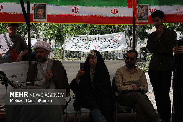 نشست گرامیداشت اولین سالگرد صدور بیانیه تاریخی رهبر شهید انقلاب اسلامی درباره «حوزه پیشرو و سرآمد»