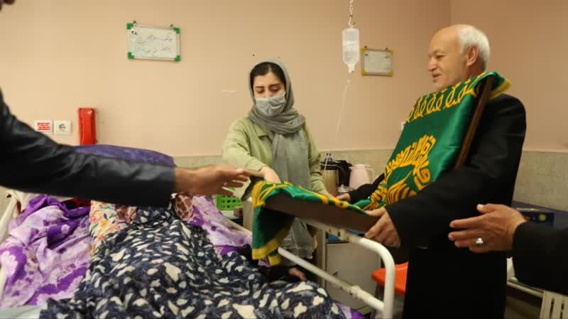 حضور کاروان «زیر سایه خورشید» در بیمارستان «چمران» بروجرد