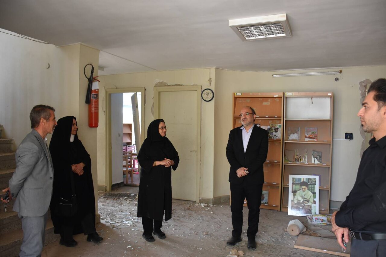 پیگیری احیای کتابخانه عمومی آسیب دیده در جنگ تحمیلی سوم آذرشهر