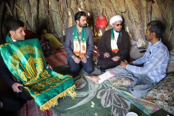 پرچم رضوی مهمان سیاه‌چادرهای عشایر نهبندان شد