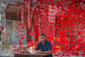 قهرمان المپیک در گلزار شهدای میناب