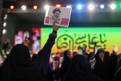 همه امام رضایی هستیم