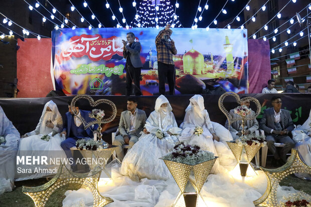جشن عقد زوج‌های مشهدی در شب میلاد امام رضا(ع)