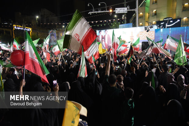 پنجاه‌وهشت شب حضور؛ روایت همدلی مردم آزادشهر