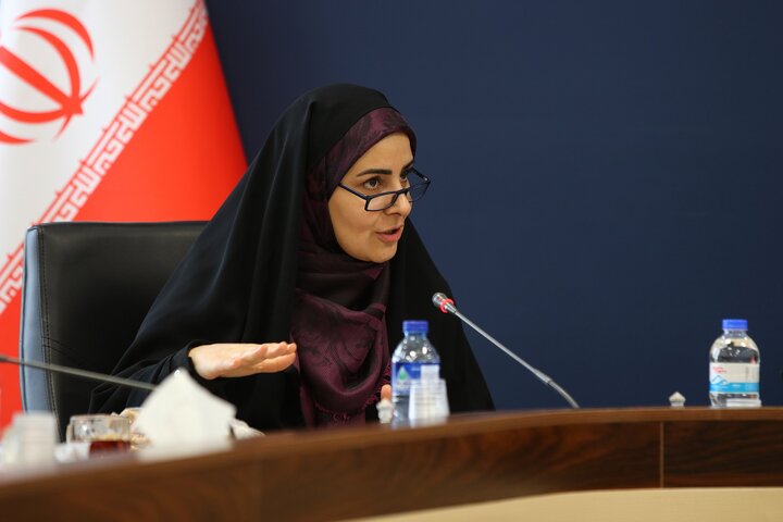 وزيرة الطرق: عملیات بناء الطرق استمرت دون توقف رغم ظروف الحرب