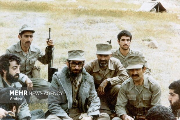 امامِ قائدِ شهید