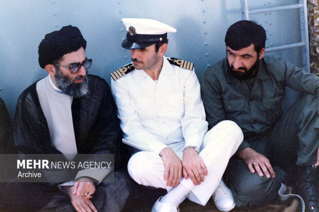 امامِ قائدِ شهید