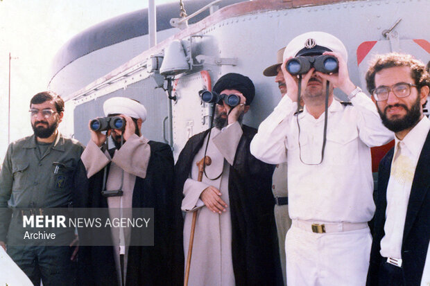 امامِ قائدِ شهید
