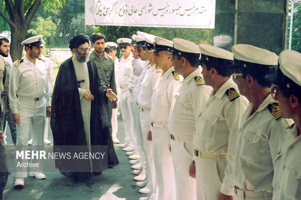 امامِ قائدِ شهید