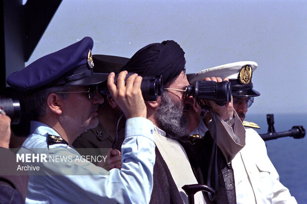 امامِ قائدِ شهید