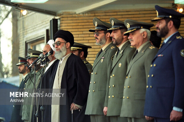 امامِ قائدِ شهید