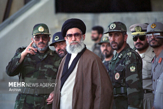 امامِ قائدِ شهید