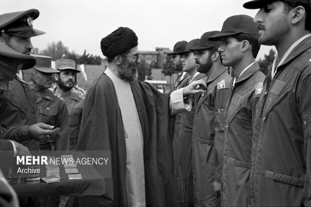 امامِ قائدِ شهید