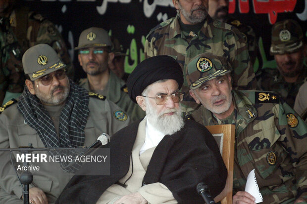 امامِ قائدِ شهید
