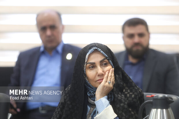 نشست ستاد مردمی پشتیبانی از دفاع رمضان در خیریه امدادگران عاشورا